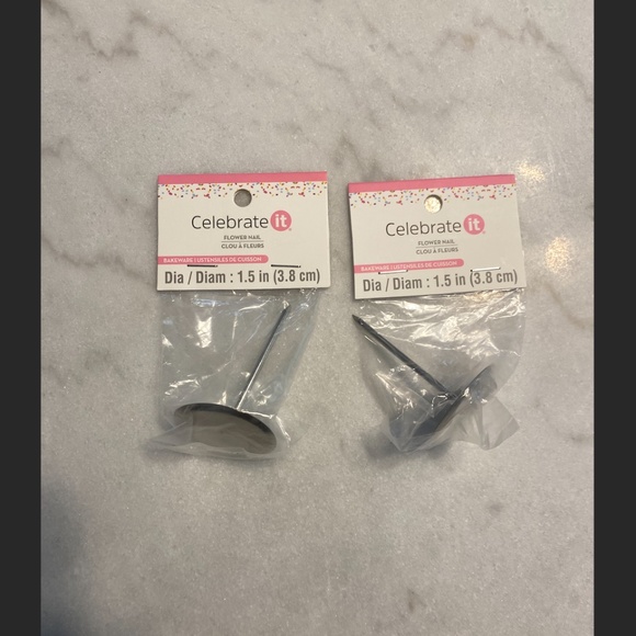 Artisan Russian Piping Tips & Flower Nail BUNDLE - Picture 2 of 4